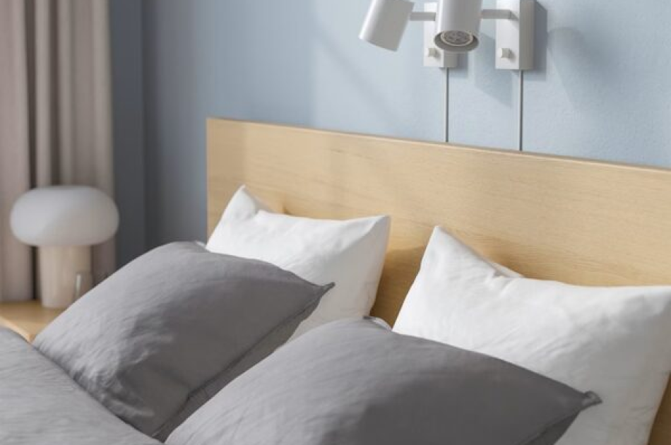 Giường Ngủ Đẹp Gia Đình Hiện Đại GNKL-024